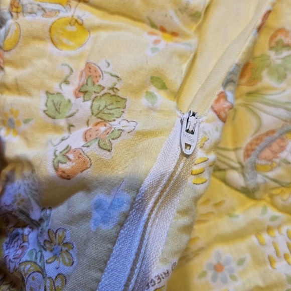 Vtg Riegal Baby Blanket Floral Teddy Bear Strawberry Print Quilt Sleep Sack - Picture 12 of 12